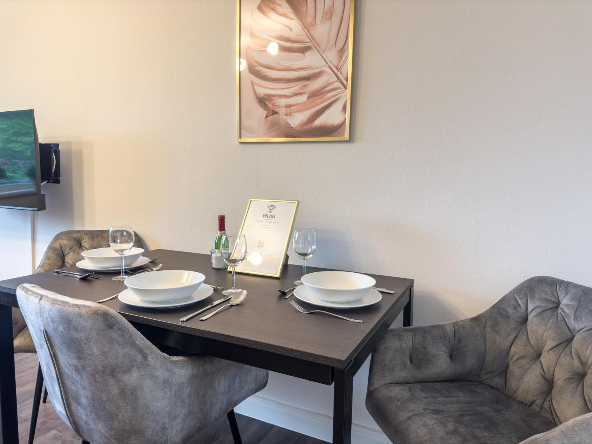 Messewohnung Fuer 5 Gaeste Mit Balkon Und Lift Hannover Esterno foto