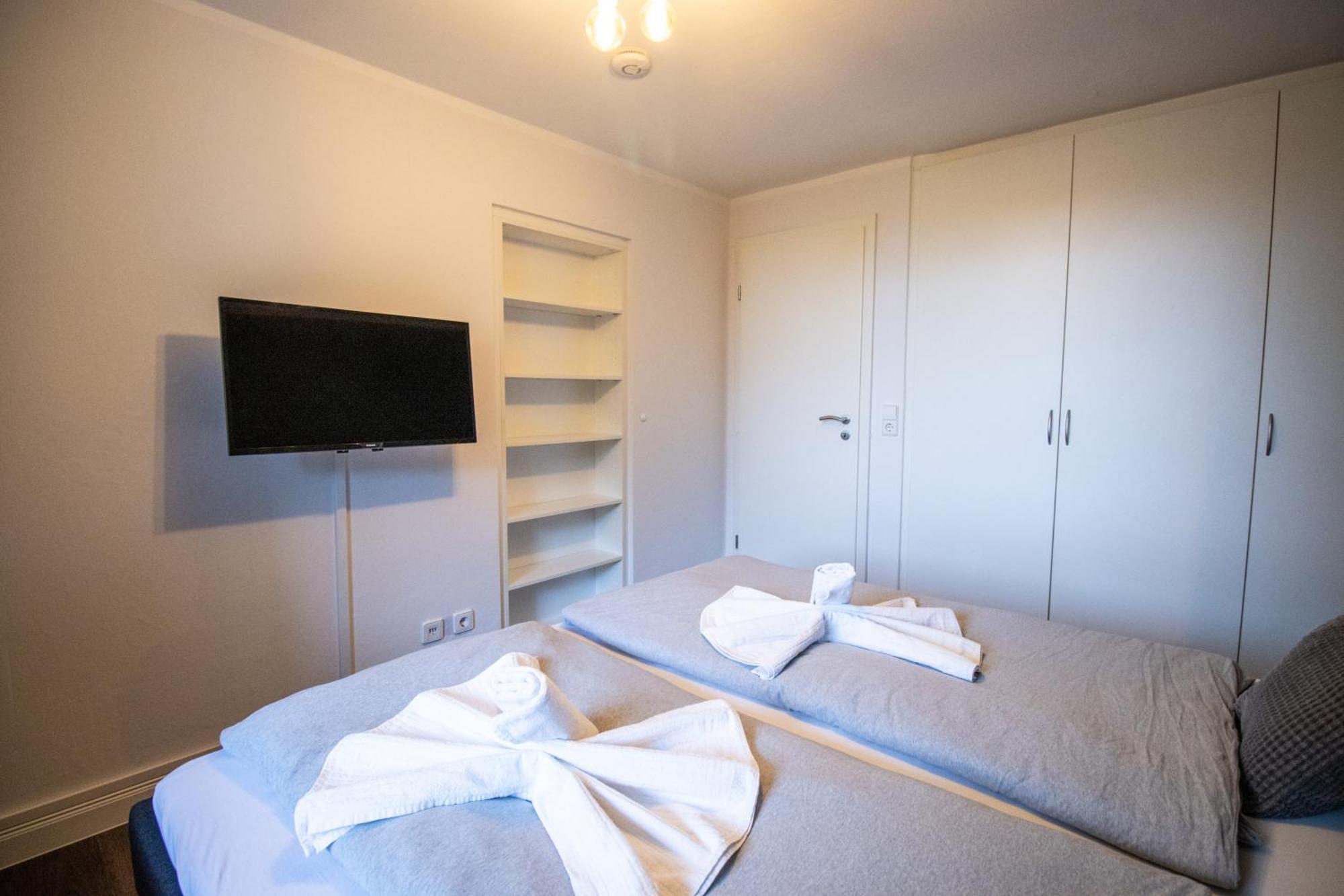 Messewohnung Fuer 5 Gaeste Mit Balkon Und Lift Hannover Esterno foto