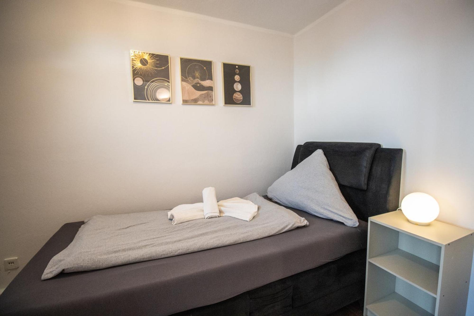 Messewohnung Fuer 5 Gaeste Mit Balkon Und Lift Hannover Esterno foto
