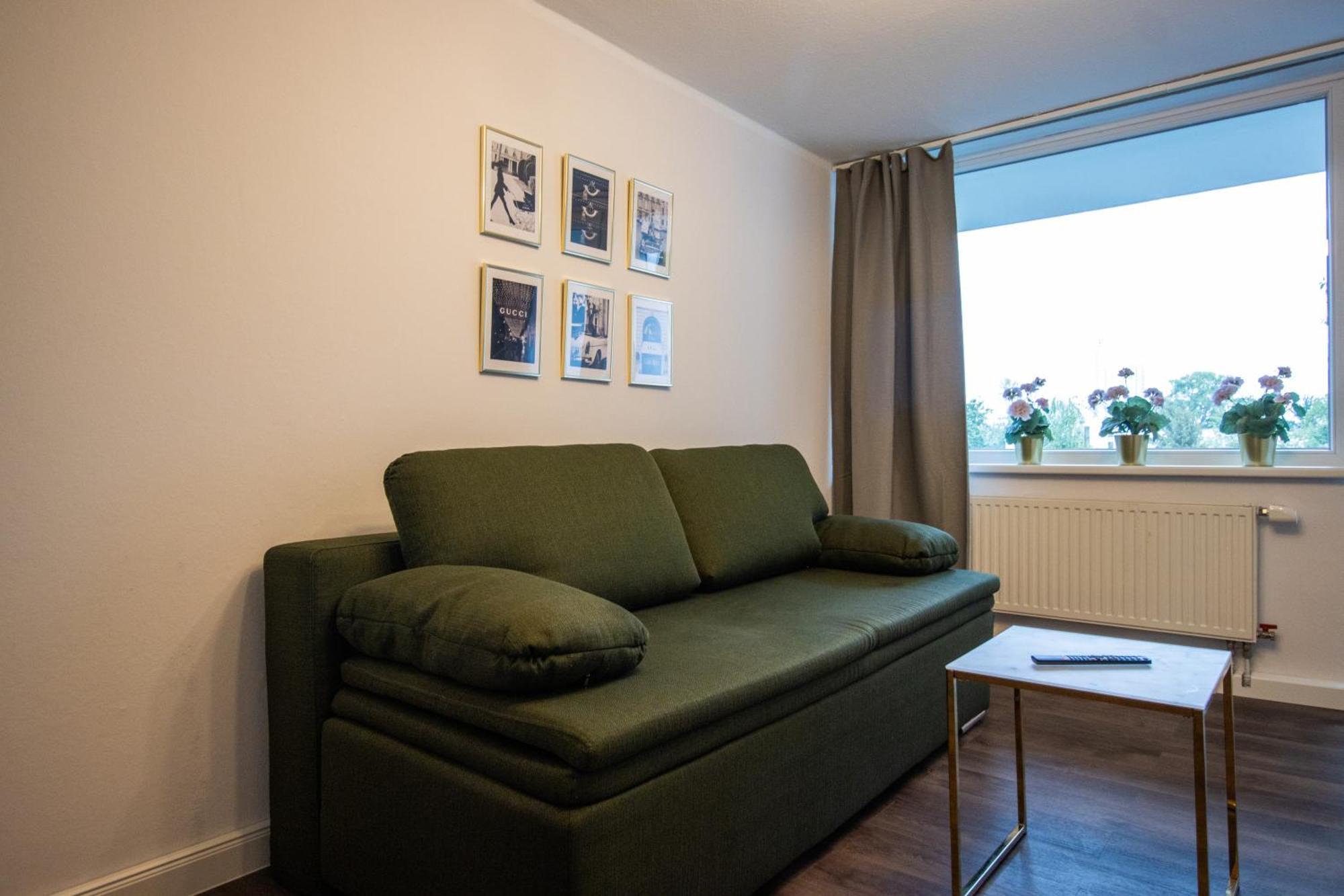 Messewohnung Fuer 5 Gaeste Mit Balkon Und Lift Hannover Esterno foto